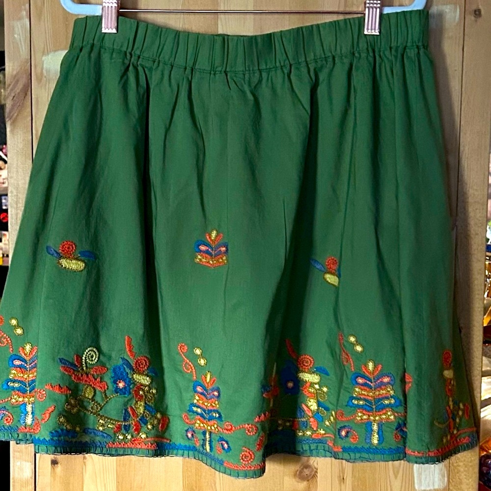 Vintage Fossil Skirt Grass Green with Embroidery Size XL - A Y2K Treasure‼️